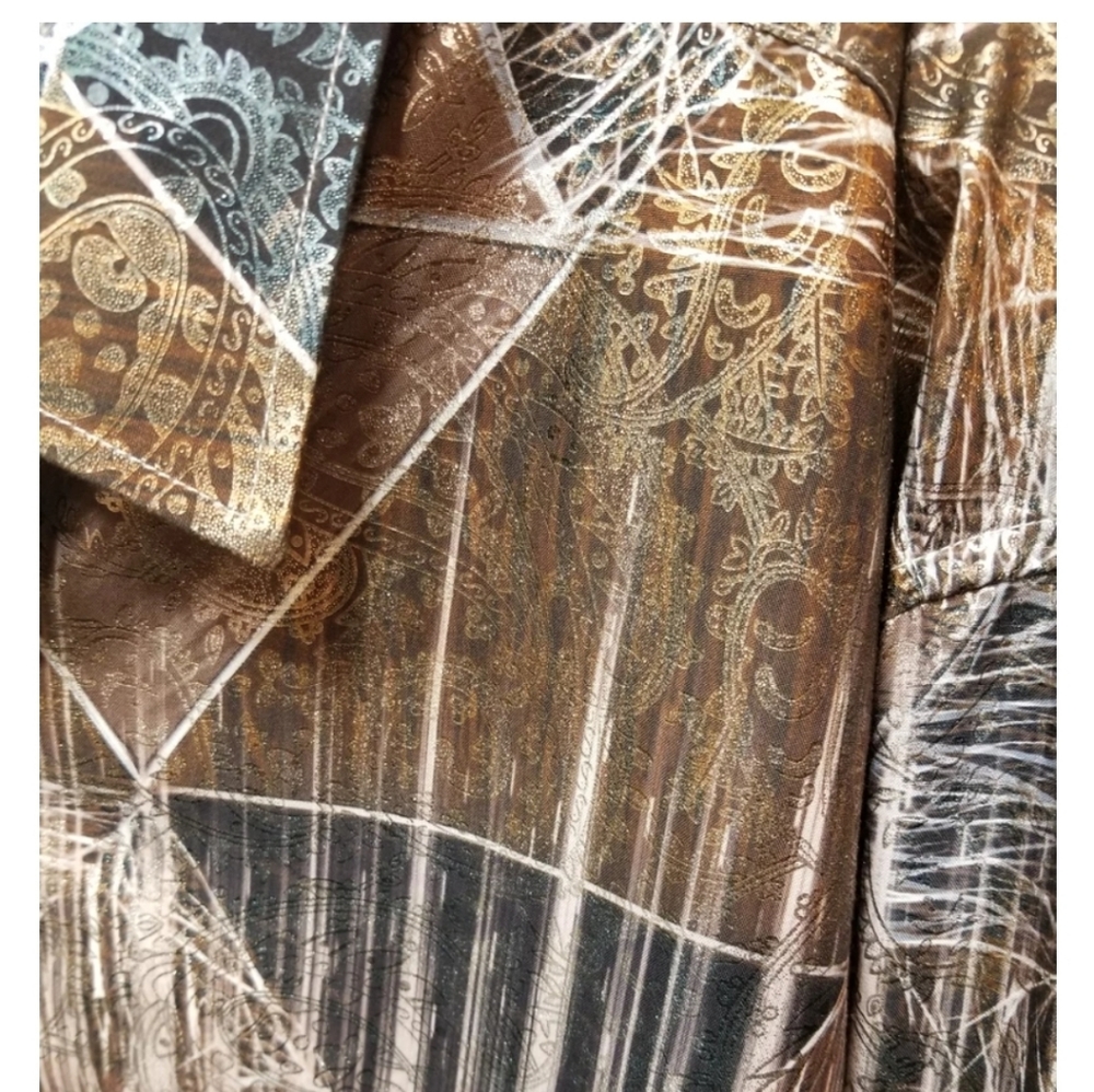 Pattern Printed Shirt - Picture 2 of 2